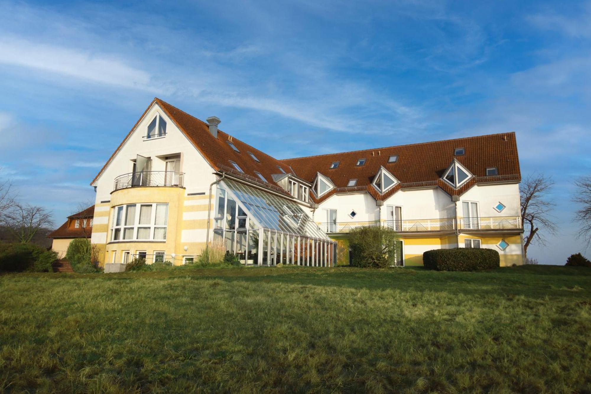 Inselhotel Kleiner Bodden Buschvitz Экстерьер фото