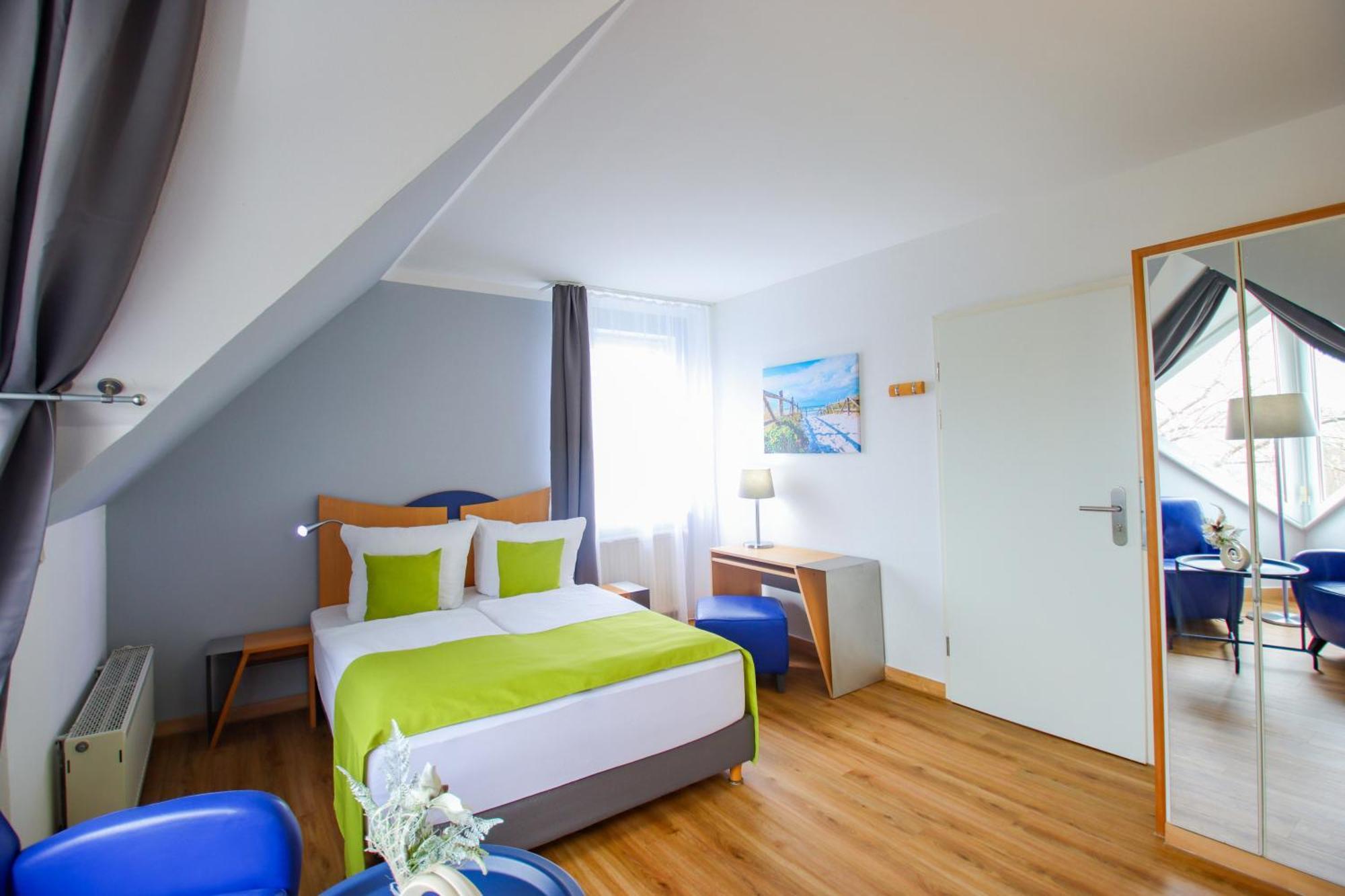 Inselhotel Kleiner Bodden Buschvitz Экстерьер фото