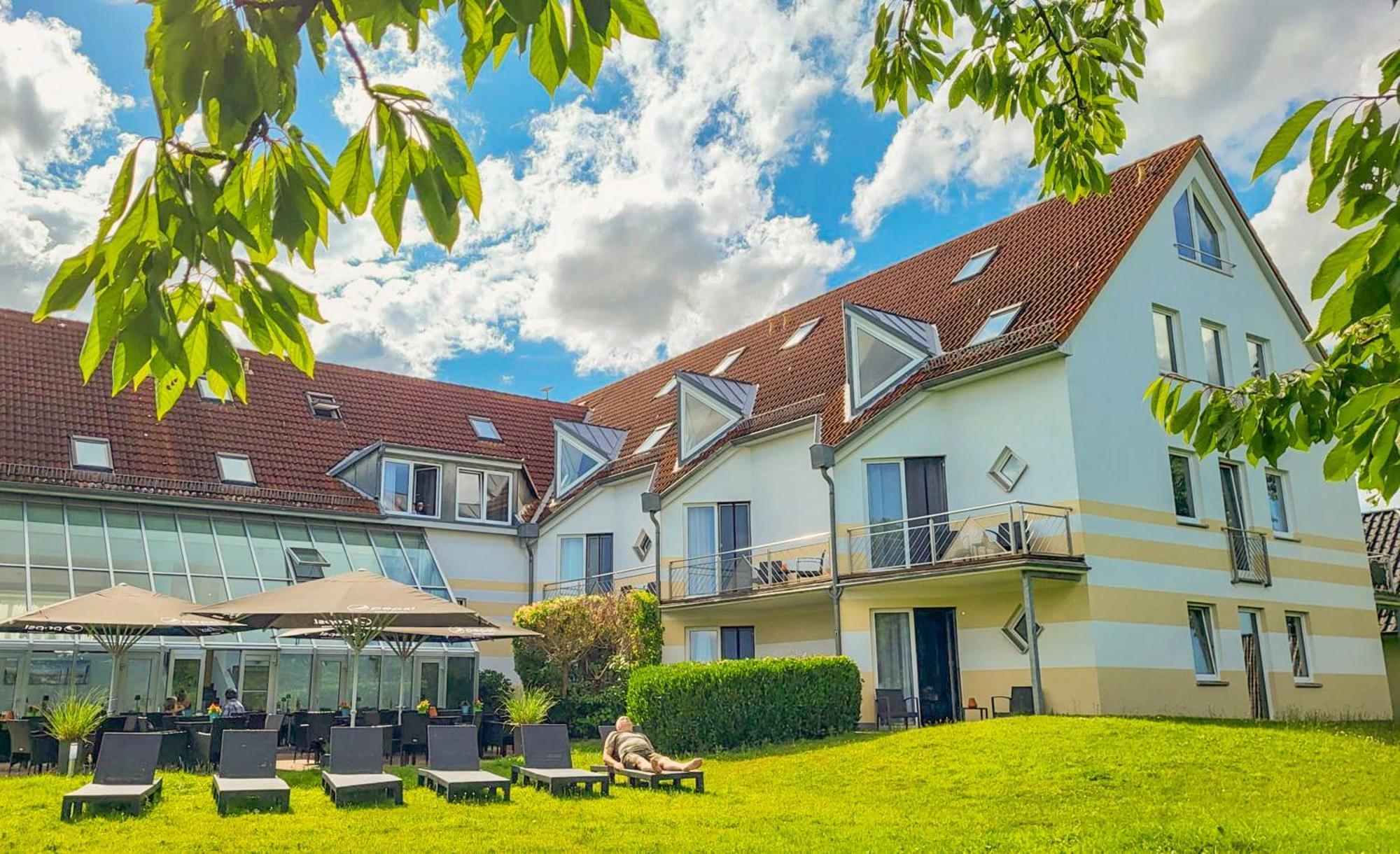 Inselhotel Kleiner Bodden Buschvitz Экстерьер фото