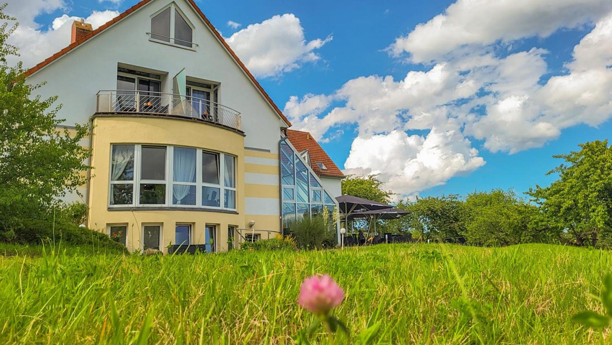 Inselhotel Kleiner Bodden Buschvitz Экстерьер фото